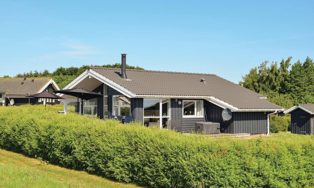 Spodsbjerg House | Stunning home in Rudkøbing with sauna