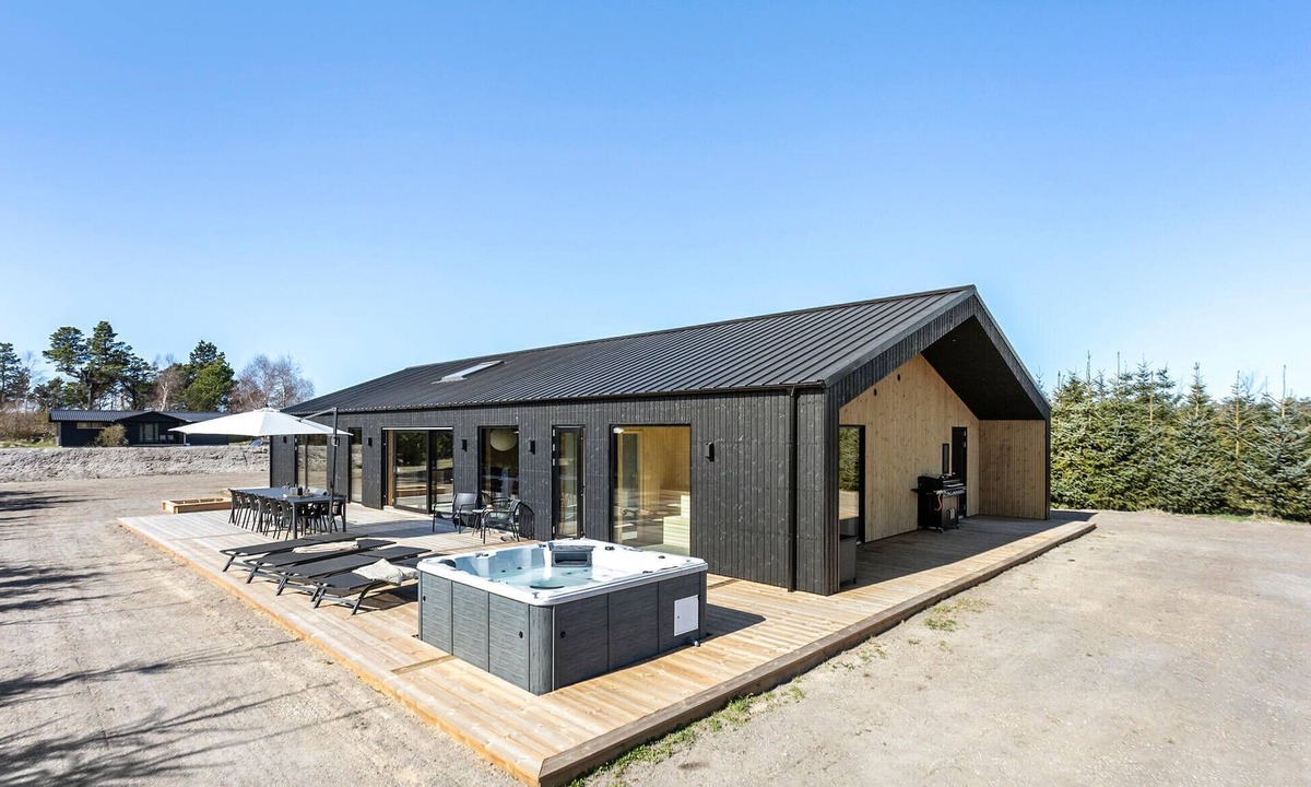 Nordost House | Stunning home in Sæby with sauna