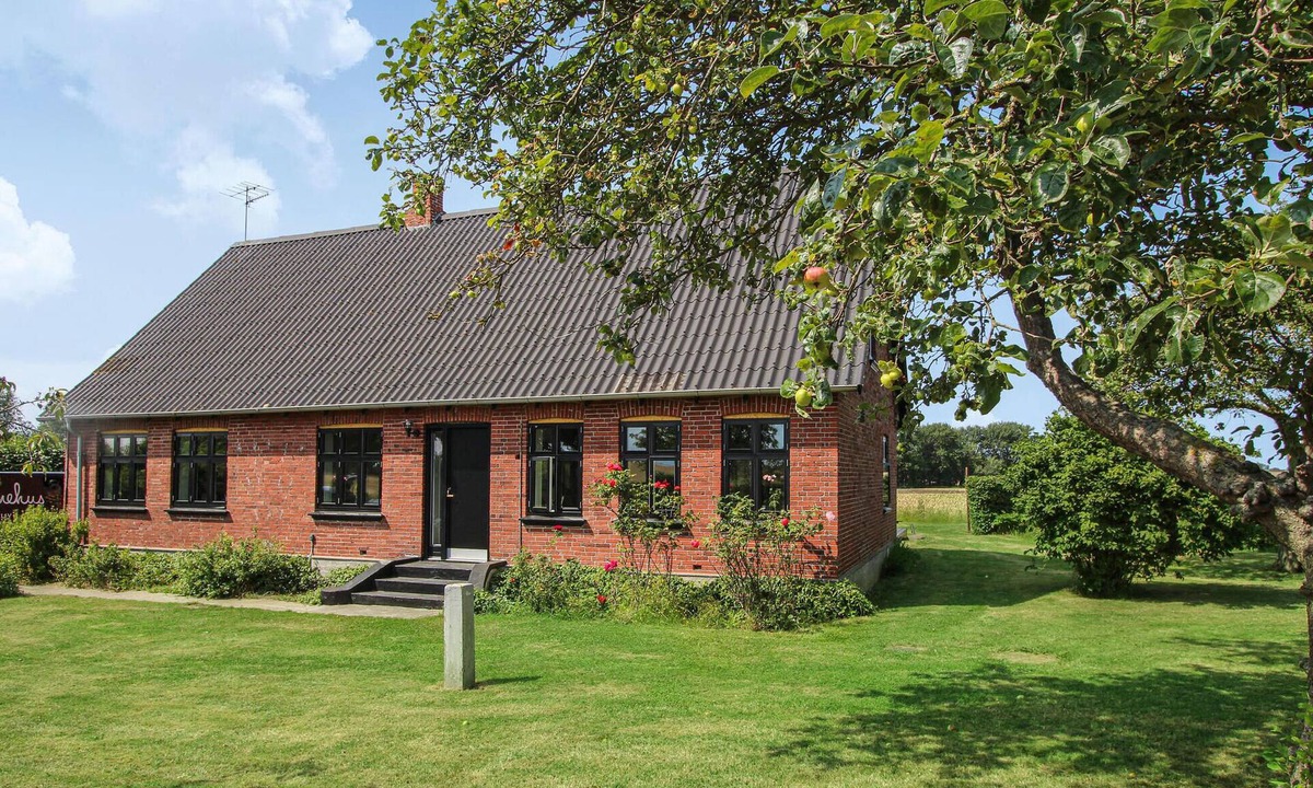 Samsø House | Stunning home in Samsø with WiFi