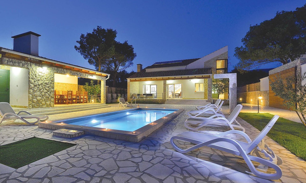Sibenik House | Stunning home in Sibenik