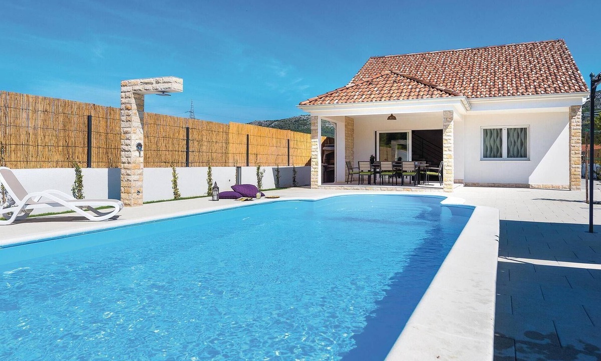 Sibenik House | Stunning home in Sibenik
