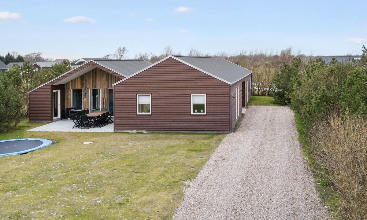 Skjern House | Stunning home in Skjern with sauna