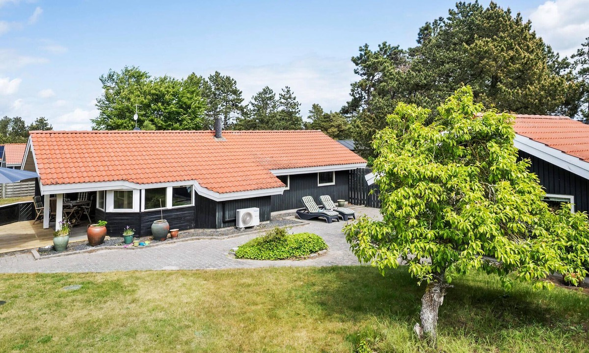 Frolunde House | Stunning home in Slagelse with WiFi