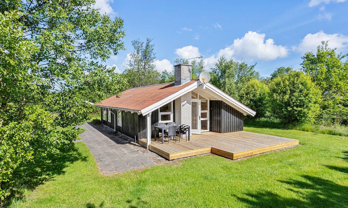 Strandby House | Stunning home in Strandby with WiFi