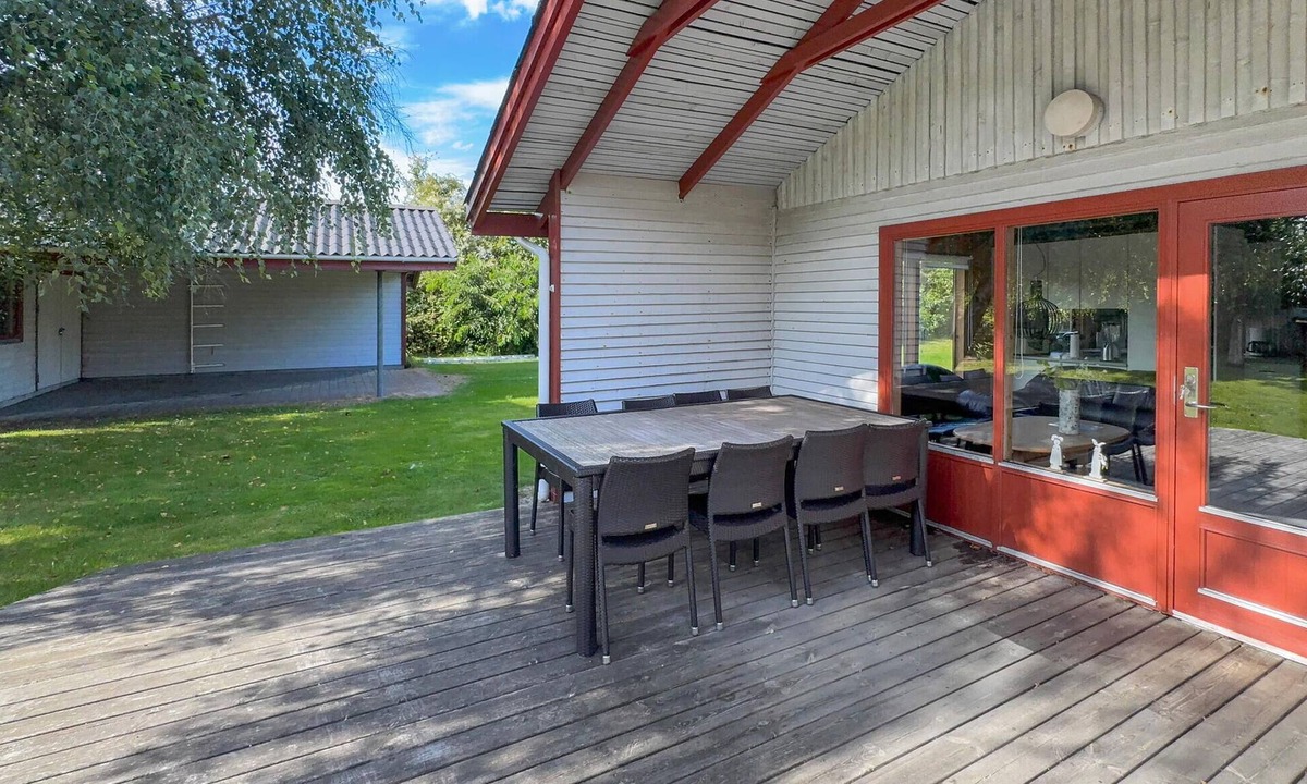 Skaven Strand House | Stunning home in Tarm with sauna