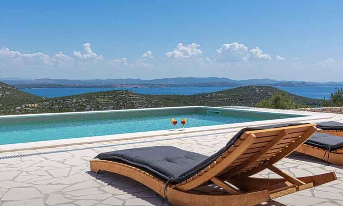 Tkon House | Stunning home in Tkon