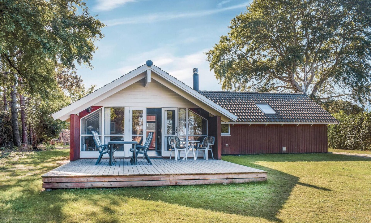 Hov House | Stunning home in Tranekær with sauna