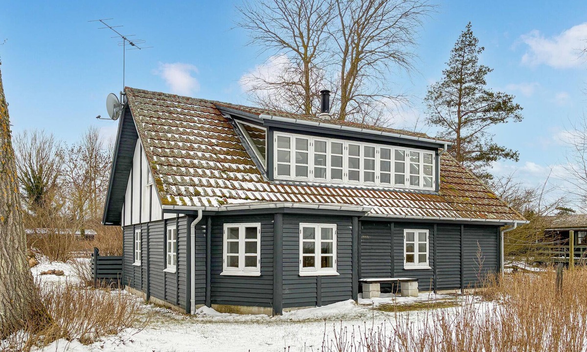 Hov House | Stunning home in Tranekær with house sea view