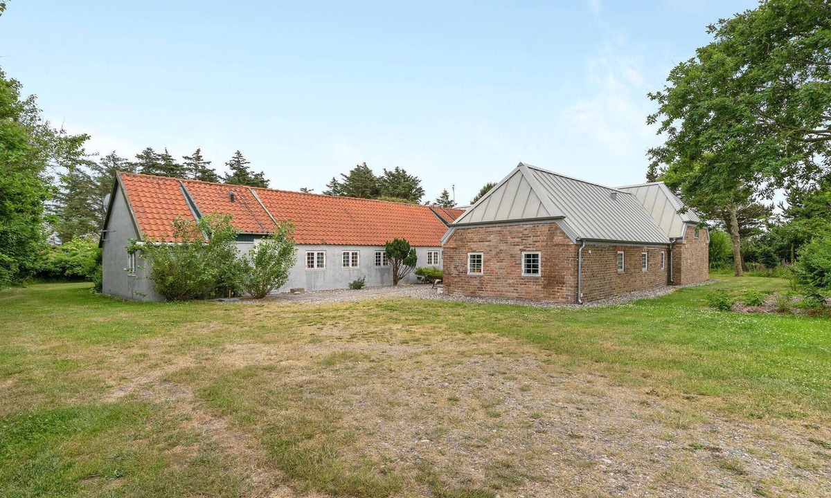 Sundhuse House | Stunning home in Ulfborg with sauna