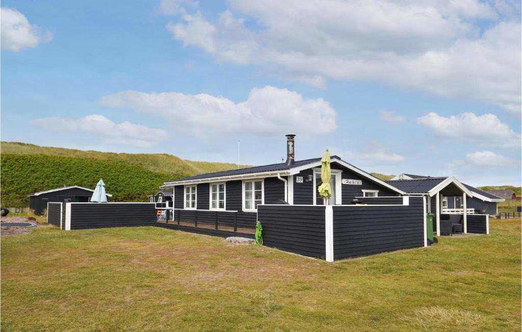Fjand Badeby House | Stunning Home In Ulfborg With Wifi