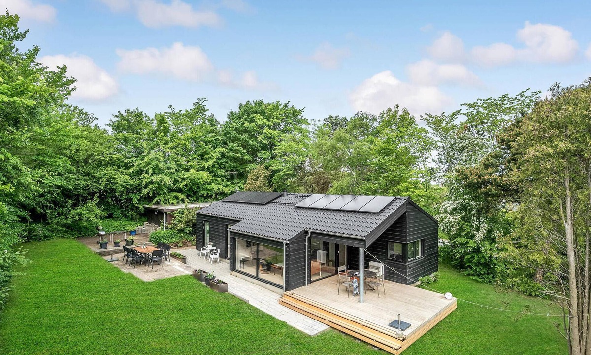 Vejby House | Stunning home in Vejby with sauna