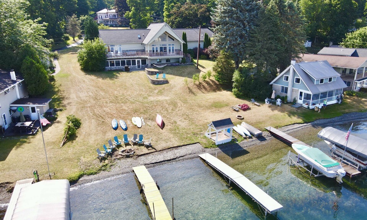 Town of Jerusalem House | Stunning Keuka Lake House! Kayak, SUP, fish, swim, campfires