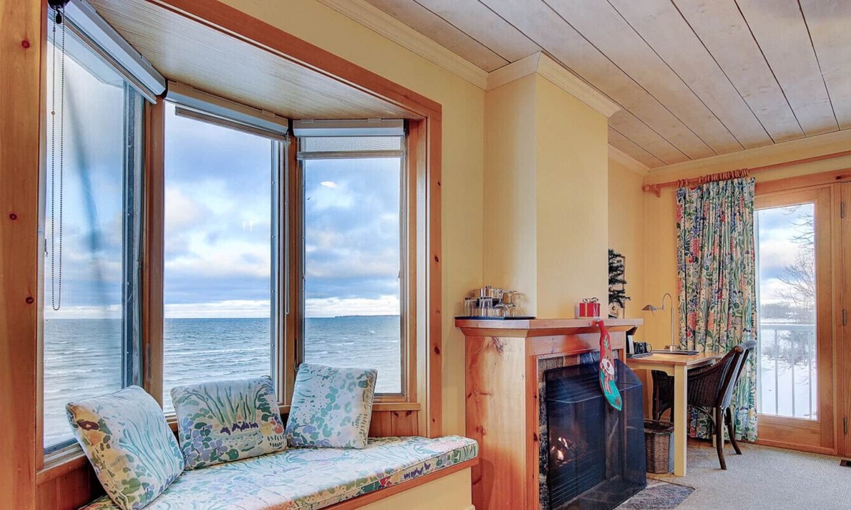 Sutton Apartment | Stunning Lake View guest rooms at Jackson Point (Boathouse)