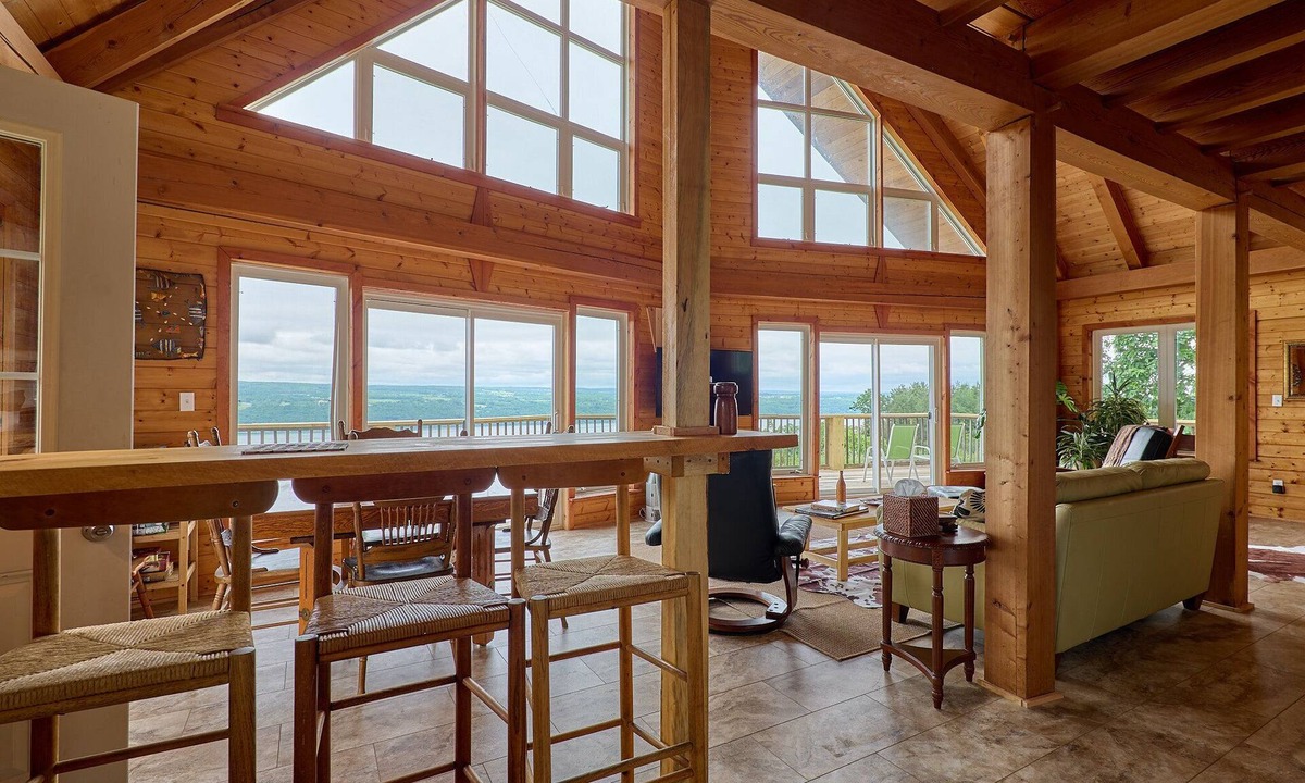 Burdett Cabin | Stunning Lake Views Wine Country,