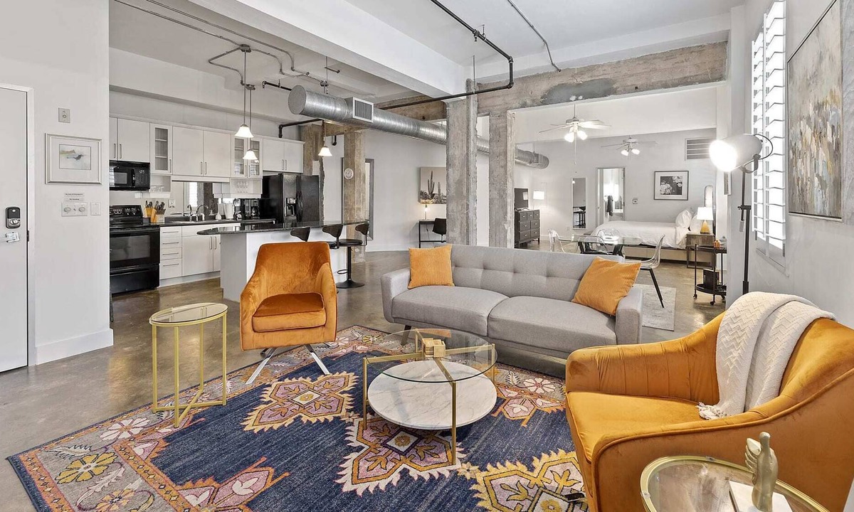 Downtown Austin Apartment | Stunning Loft on 5th St