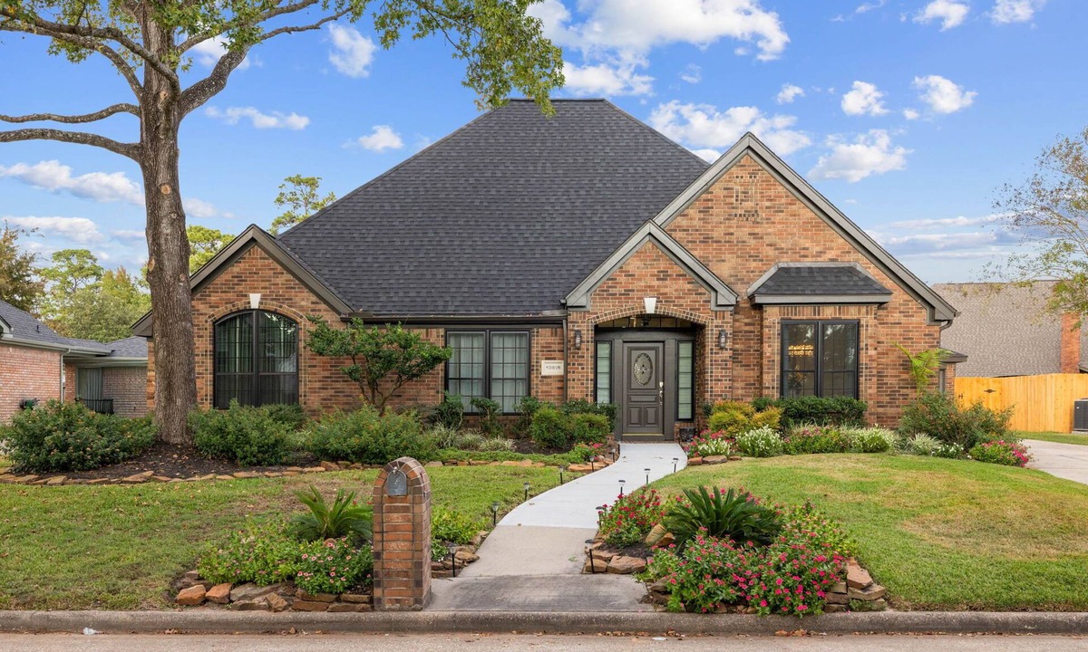 Pinehurst Of Atascocita House | Stunning Luxury Getaway W/Pool & King Suite!