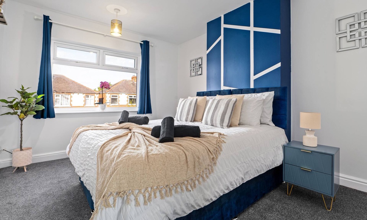 Doncaster House | Stunning Modern Home 4 mins from Racecourse