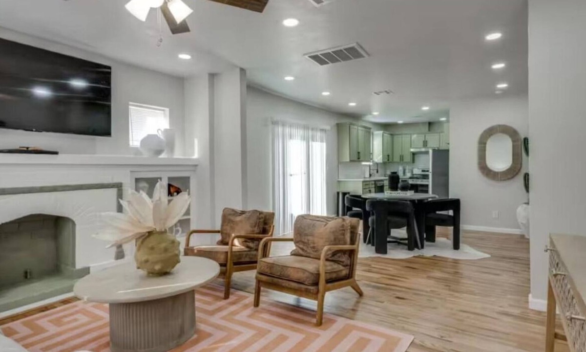 Central Oklahoma City House | Stunning Modern Home just minutes from Brick-town and downtown area of OKC!
