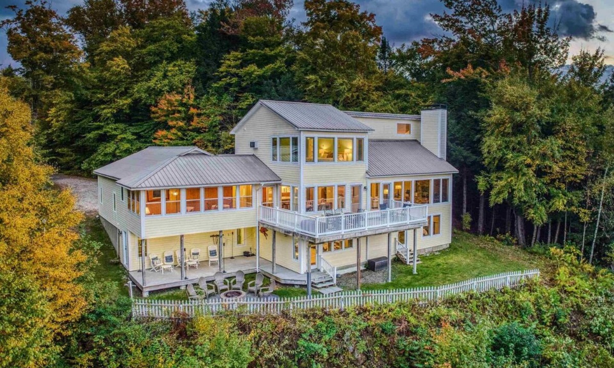 North Woodstock House | Stunning Mountain Retreat