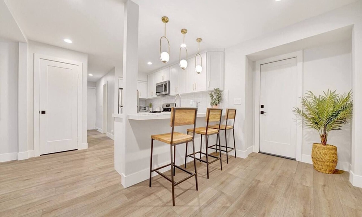 Fullerton House | Stunning & Newly Remodeled Close to Disney