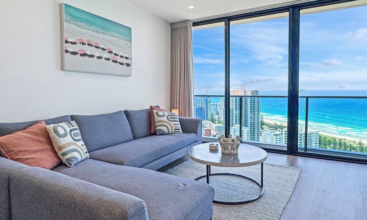 Broadbeach Apartment | Stunning Ocean Views Oracle Level 30 Parking