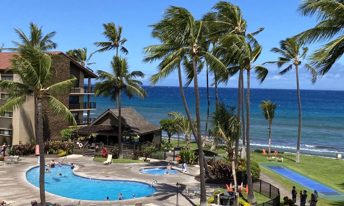 Honokowai Condo | Stunning Ocean Views-Top Floor-2 bedroom/Family friendly- AC throughout!