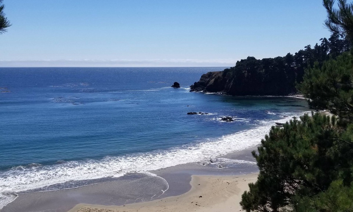 Anchor Bay House | Stunning ocean views!