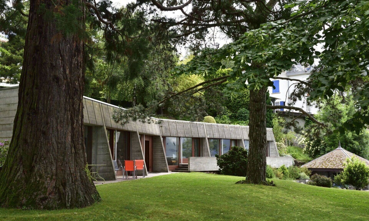 Montreux Villa | Stunning private villa for 7 guests with WIFI, terrace and pets allowed