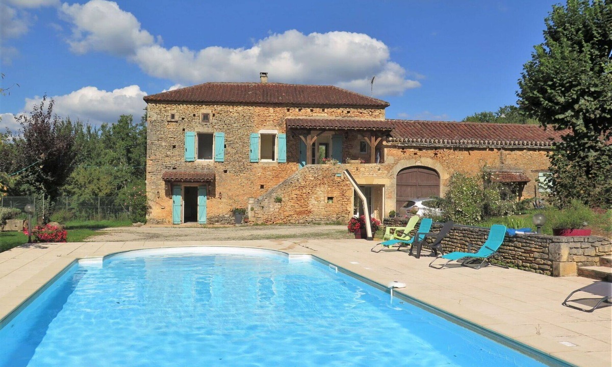 Montcabrier Villa | Stunning private villa for 6 people with WIFI, private pool, TV and terrace