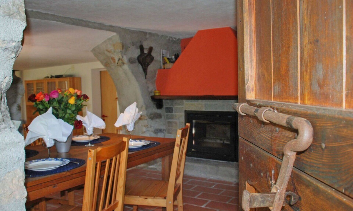 Negrentino House | Stunning private villa for 5 guests with WIFI, TV, patio, pets allowed and panoramic view