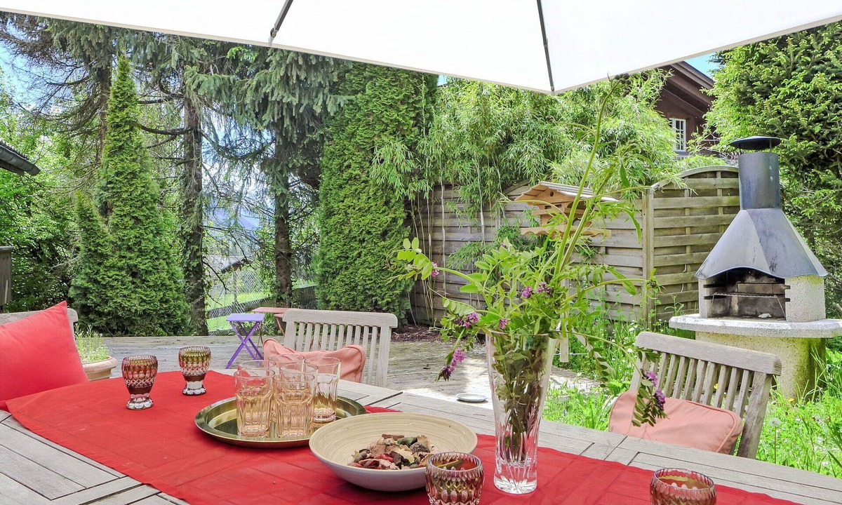 Schoenried House | Stunning private villa for 12 people with WIFI, TV, patio, pets allowed and panoramic view