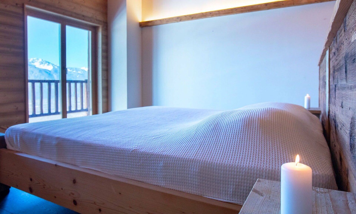 Ollon House | Stunning private villa for 8 people with WIFI, TV and balcony