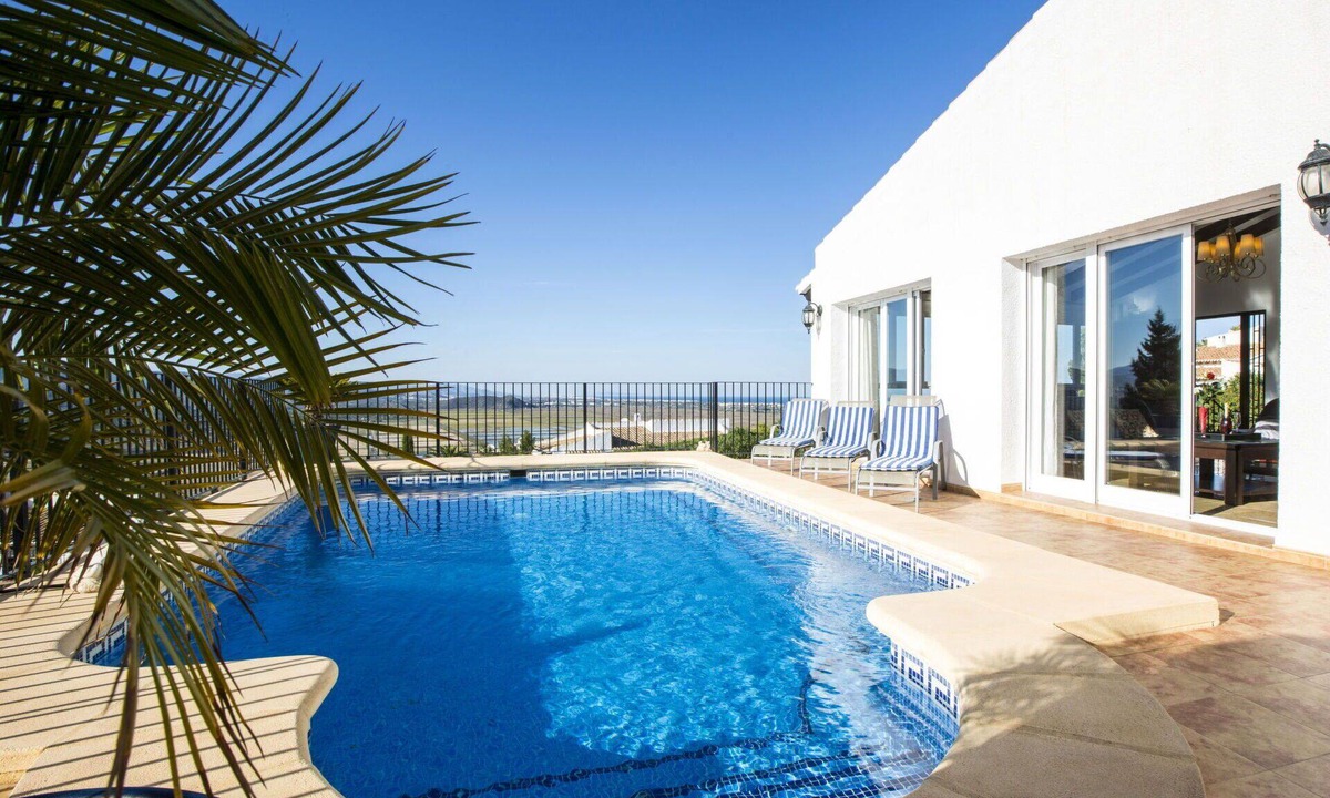 Monte Pego House | Stunning private villa with private pool, A/C, WIFI, TV, terrace, pets allowed and panoramic view