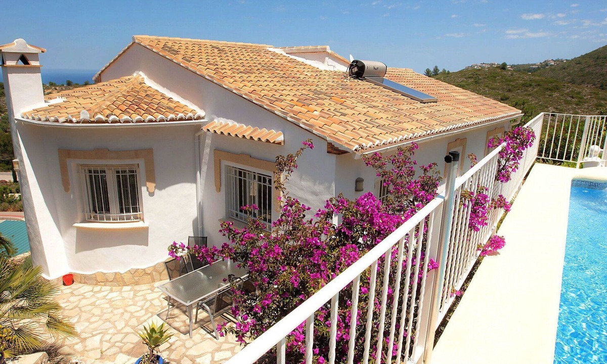 Rafol de Almunia Villa | Stunning private villa with A/C, private pool, WIFI, TV, patio, panoramic view and parking