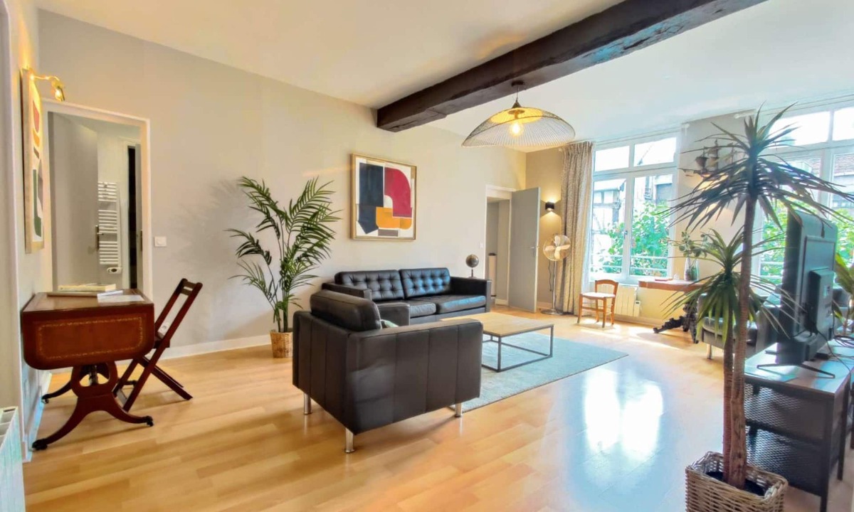 Rouen City Centre Apartment | Stunning quiet 2 BDR with amazing view on Rouen's Cathedral - Appartement L'Astrolabe ★