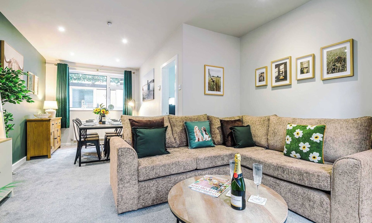 Chester House | Stunning Riverside Home in Chester with Parking!