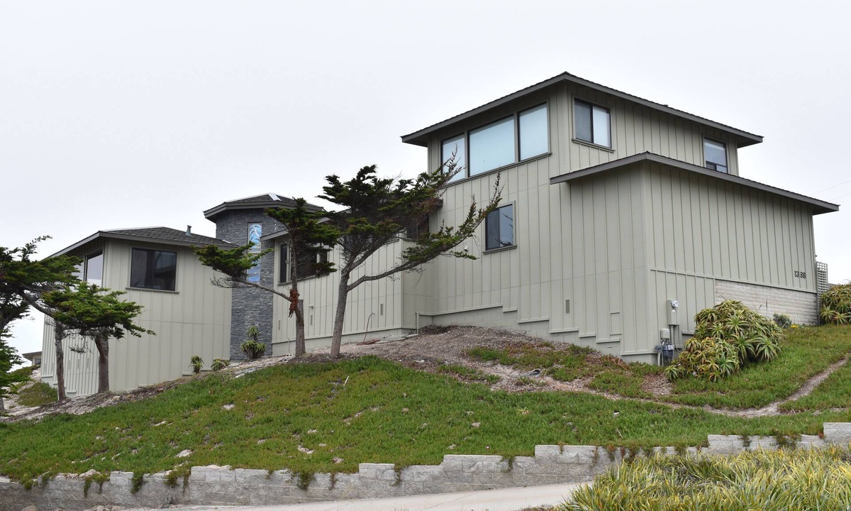 Pacific Grove House | Stunning Sea View - License # 0104