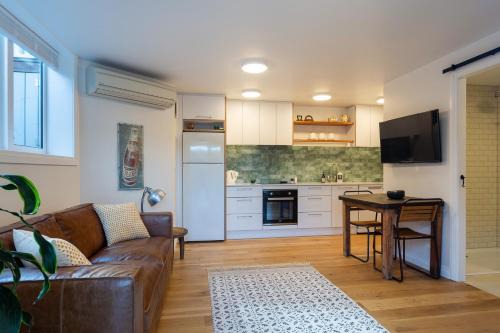 Three Kings Apartment | Stunning Self-contained Apartment