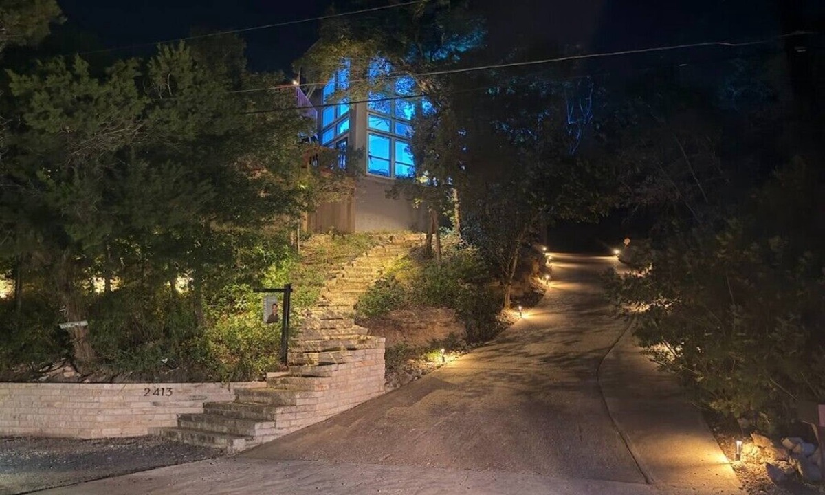 Apache Shores House | Stunning Showplace with Canyon Views - Hollywood Hills Vibes in Texas!
