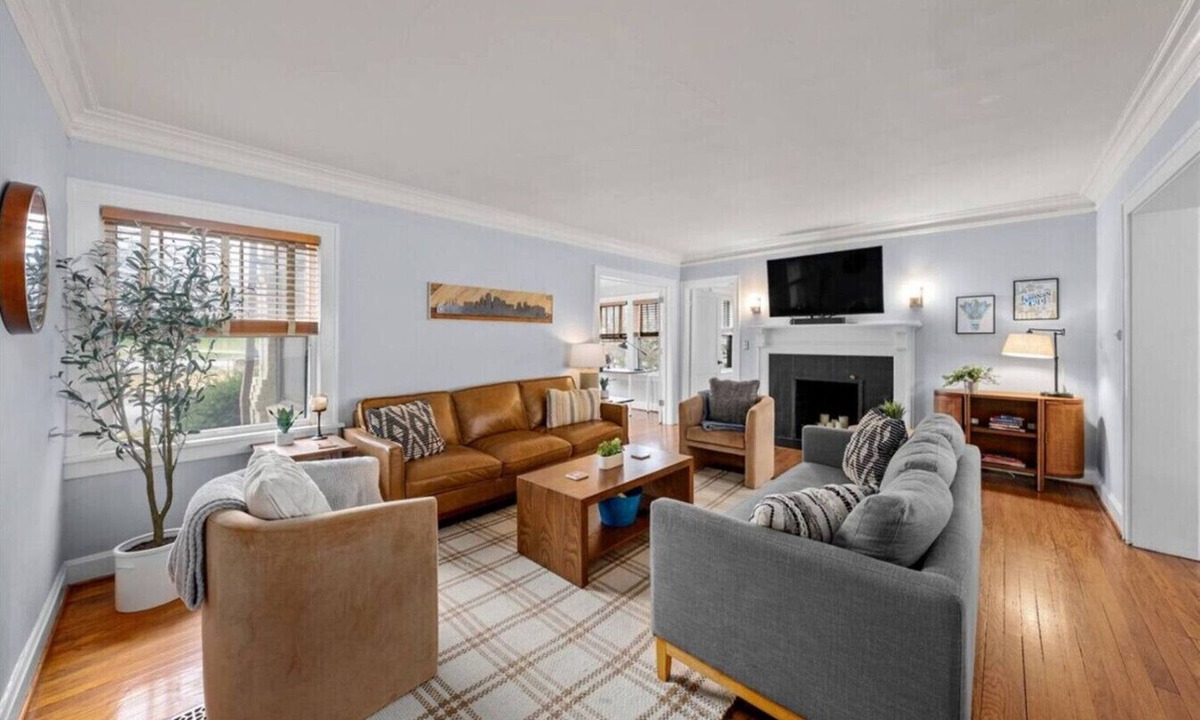Kansas City House | Stunning South Plaza Home On Loose Park