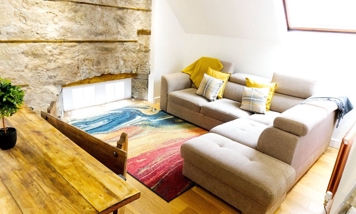 Airth Apartment | Stunning spacious apt in culross