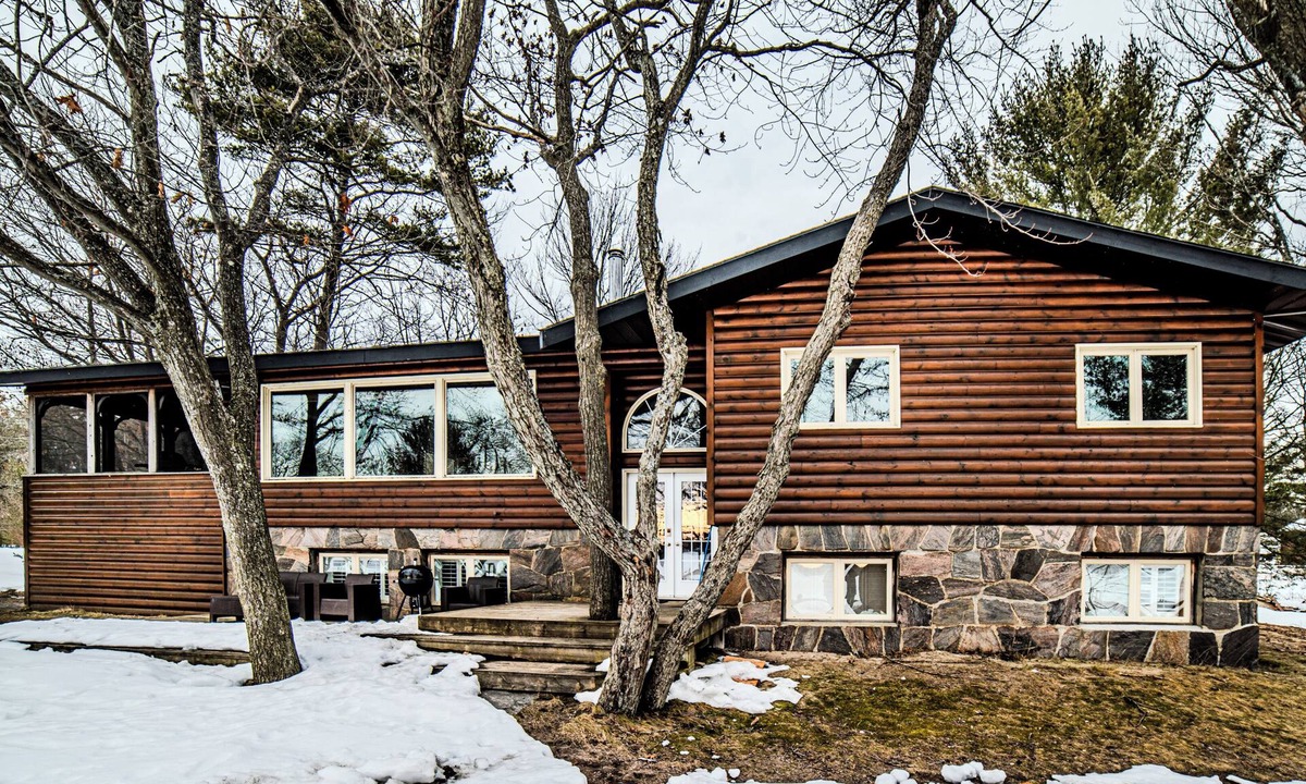 Carling Cottage | Stunning spacious cottage in Georgian Bay