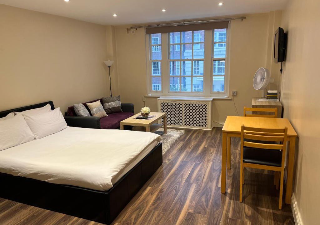 City of Westminster Apartment | Stunning Studio