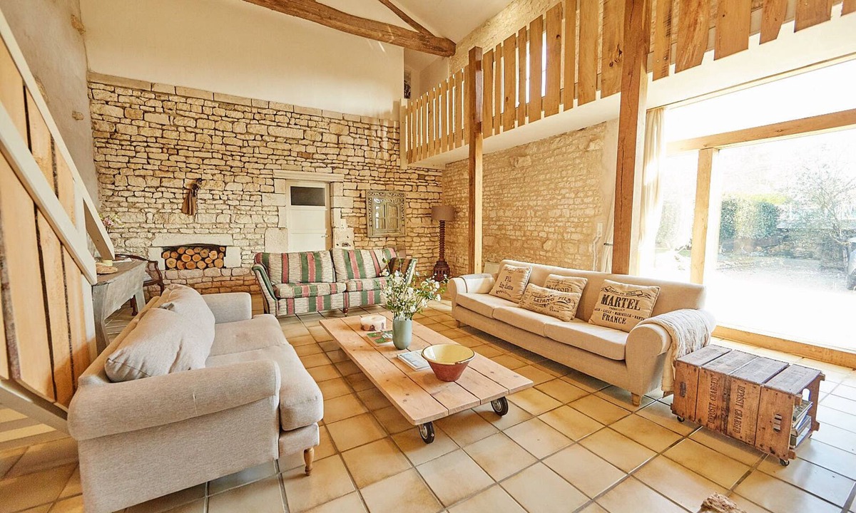 Pouille Other | Stunning, Stylish, Private, 6 Bed, Heated Pool, Gated,