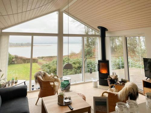 Ronbjerg House | Stunning Sunrises Over Harre Vig
