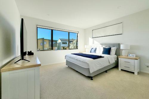 Forrest Hill Villa | Stunning Three bedroom Unit in Forrest Hill