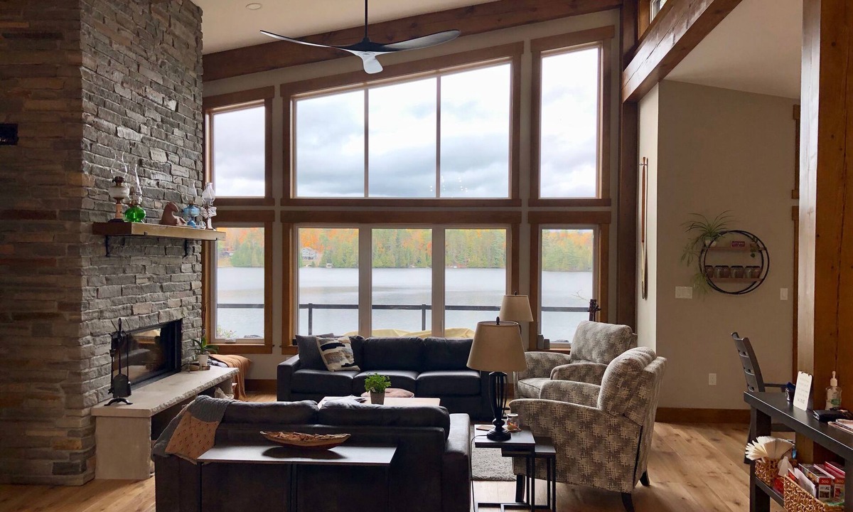 Irondale Cottage | Stunning timberframe lakehouse with gourmet kitchen