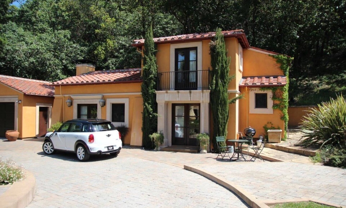 Glen Ellen Cottage | Stunning Tuscan House in the Heart of Sonoma's Wine Country
