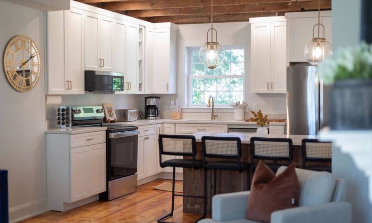 Scarborough House | Stunning Two Unit Maine Retreat