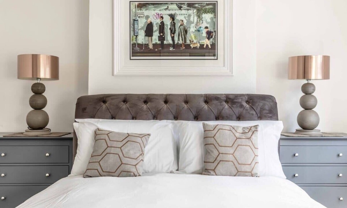 Windsor House | Stunning Victorian Cottage in Windsor